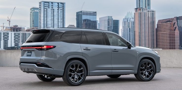 Lexus TX 500h: Space Meets Style