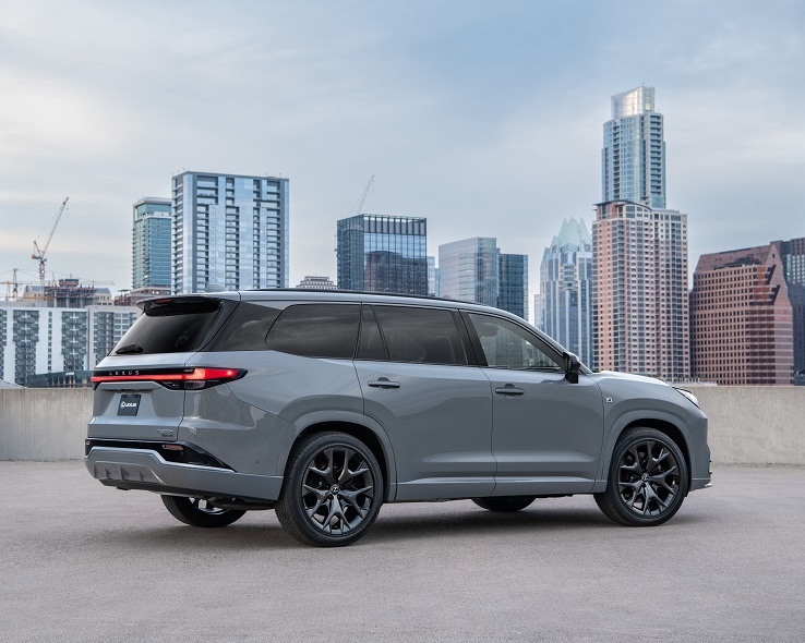 Lexus TX 500h: Space Meets Style